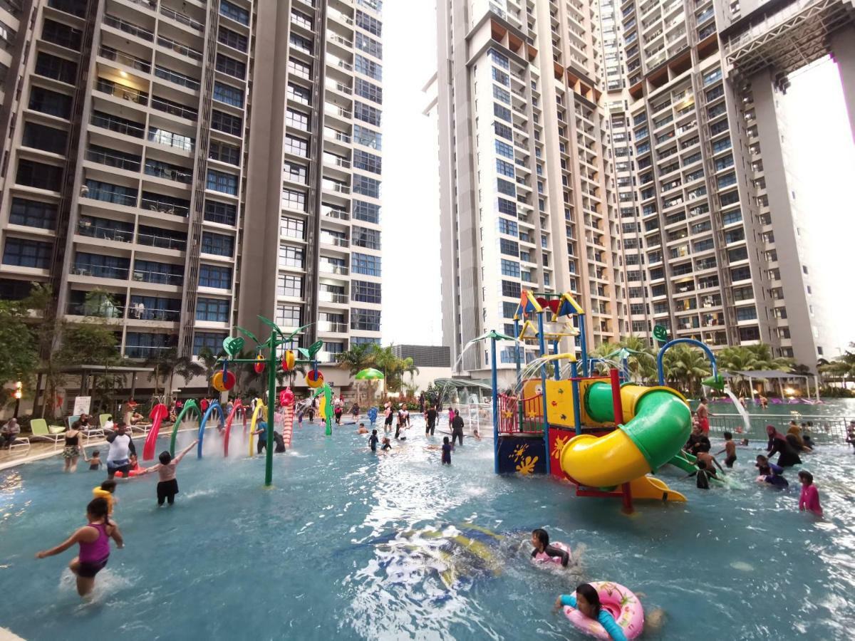 Atlantis Residence Melaka Esterno foto